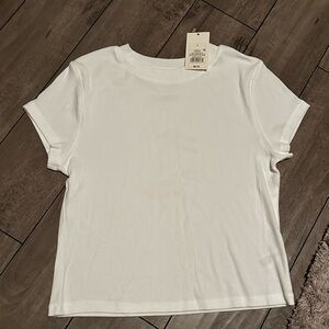 NWT Y2K women’s white short sleeve cropped ribbed t shirt A New Day